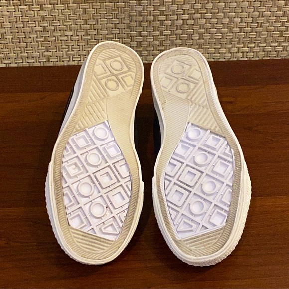 🌟2xHP🌟Like New! Canvas Sneakers 4M - Picture 6 of 7